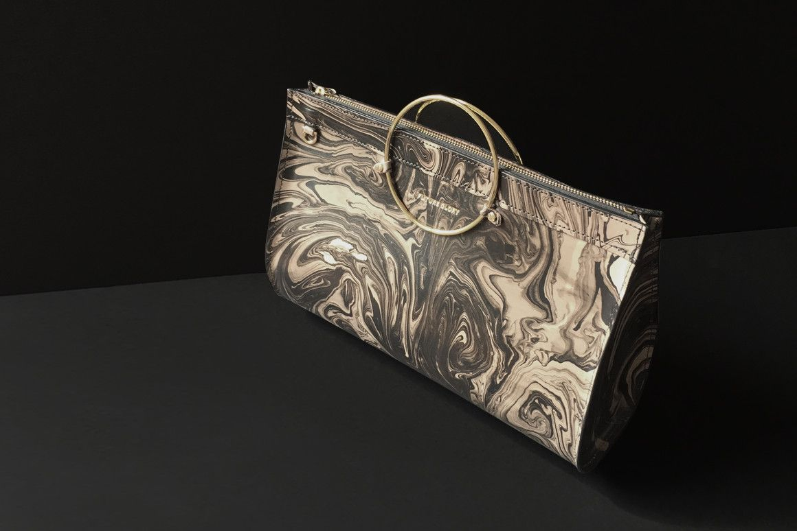 Modern Minimalist Fashion: How Less Becomes Luxury